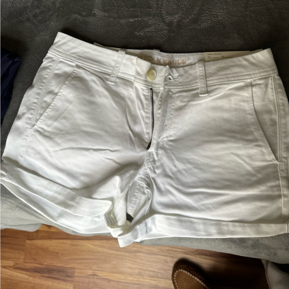 NWT American eagle white super stretch midi shorts
